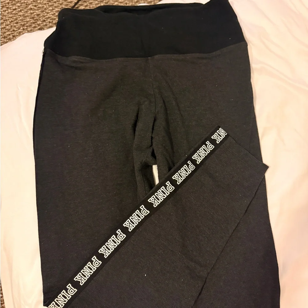 PINK Victoria's Secret Leggings